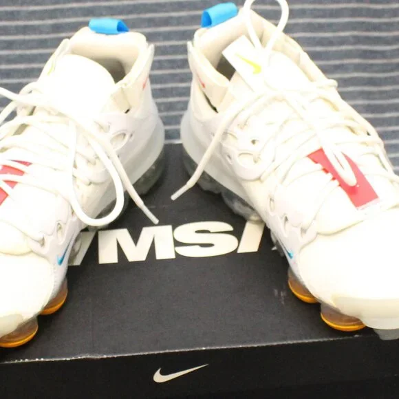 Nike Air VaporMax D/MS/X in Summit White - Picture 4 of 15